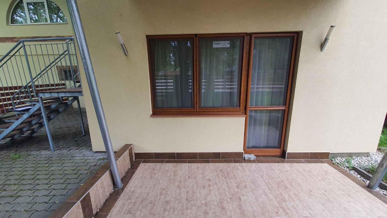 Apartment In Siofok/Balaton 19745 Balatonszabadi Fürdőtelep المظهر الخارجي الصورة