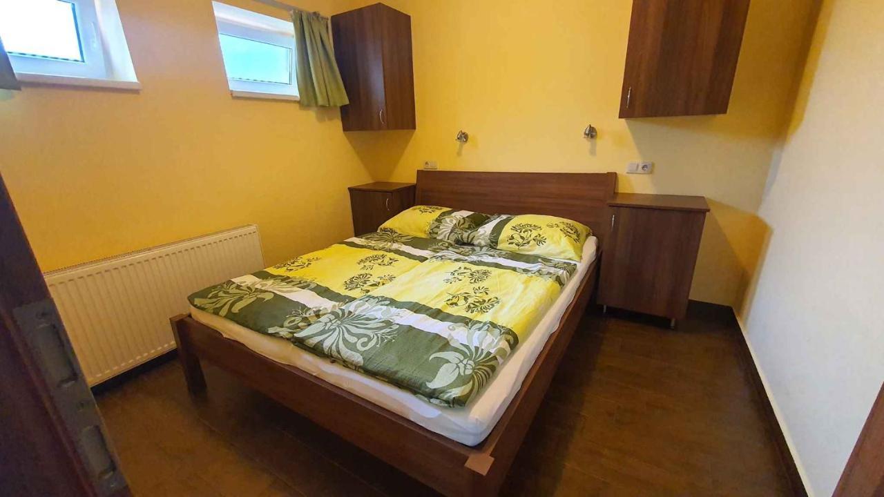 Apartment In Siofok/Balaton 19745 Balatonszabadi Fürdőtelep المظهر الخارجي الصورة
