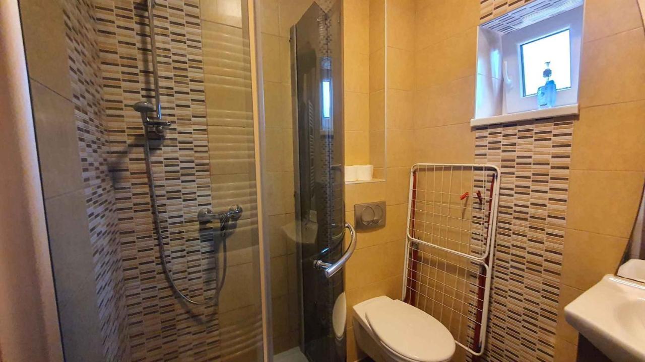 Apartment In Siofok/Balaton 19745 Balatonszabadi Fürdőtelep المظهر الخارجي الصورة